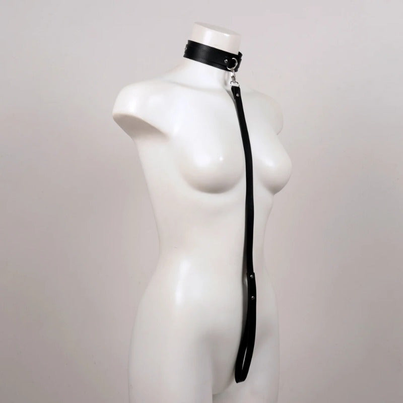 Sexy Adjustable Synthetic Leather Bondage collar with Chain-like Strap - Extreme Fetish neck cuffs for Adults, Role-Play, Formal Events - Easy-to-Clean Synthetic Material (Non-Washable) - Matte Black BDSM Accessory, Romantic (Copy)