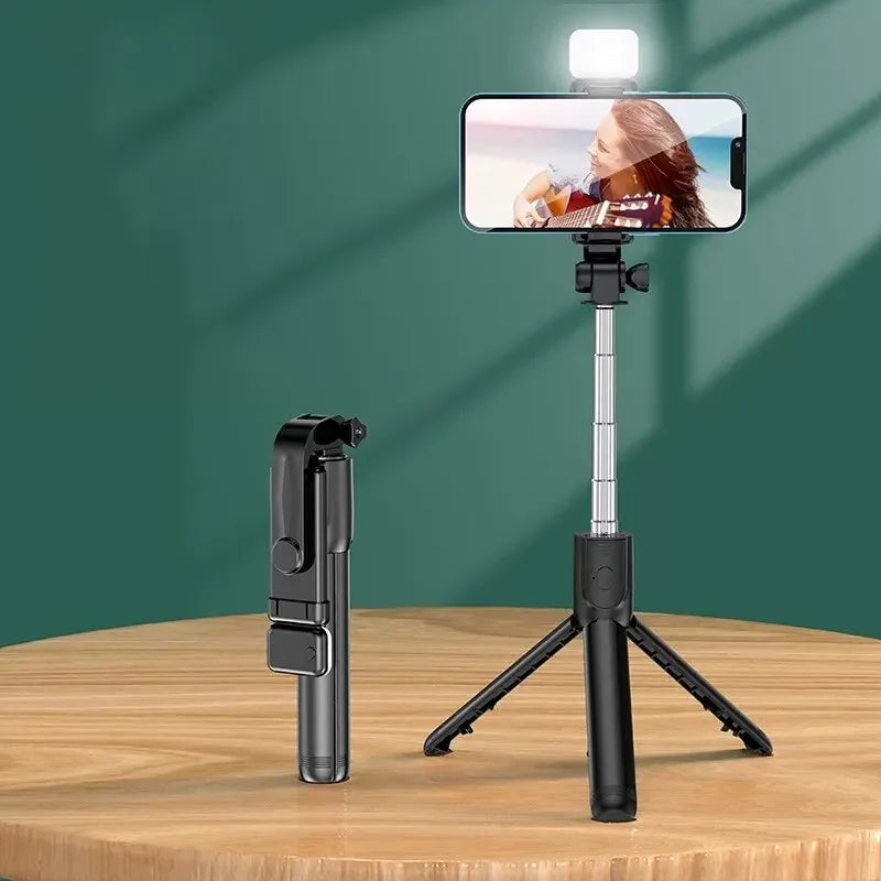 Clip-On Remote Creators LED Tripod